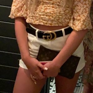 Levi’s ribcage white denim shorts